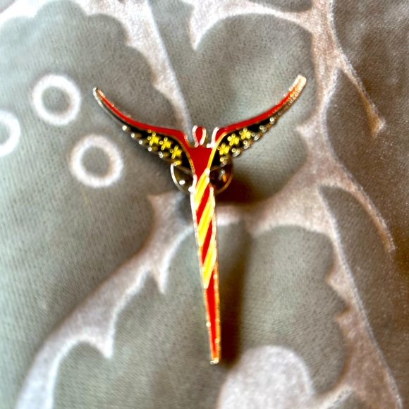 Steven Lavaggi designer American angel apparel pin & patriotic ribbon pin❣️ - Picture 6 of 6